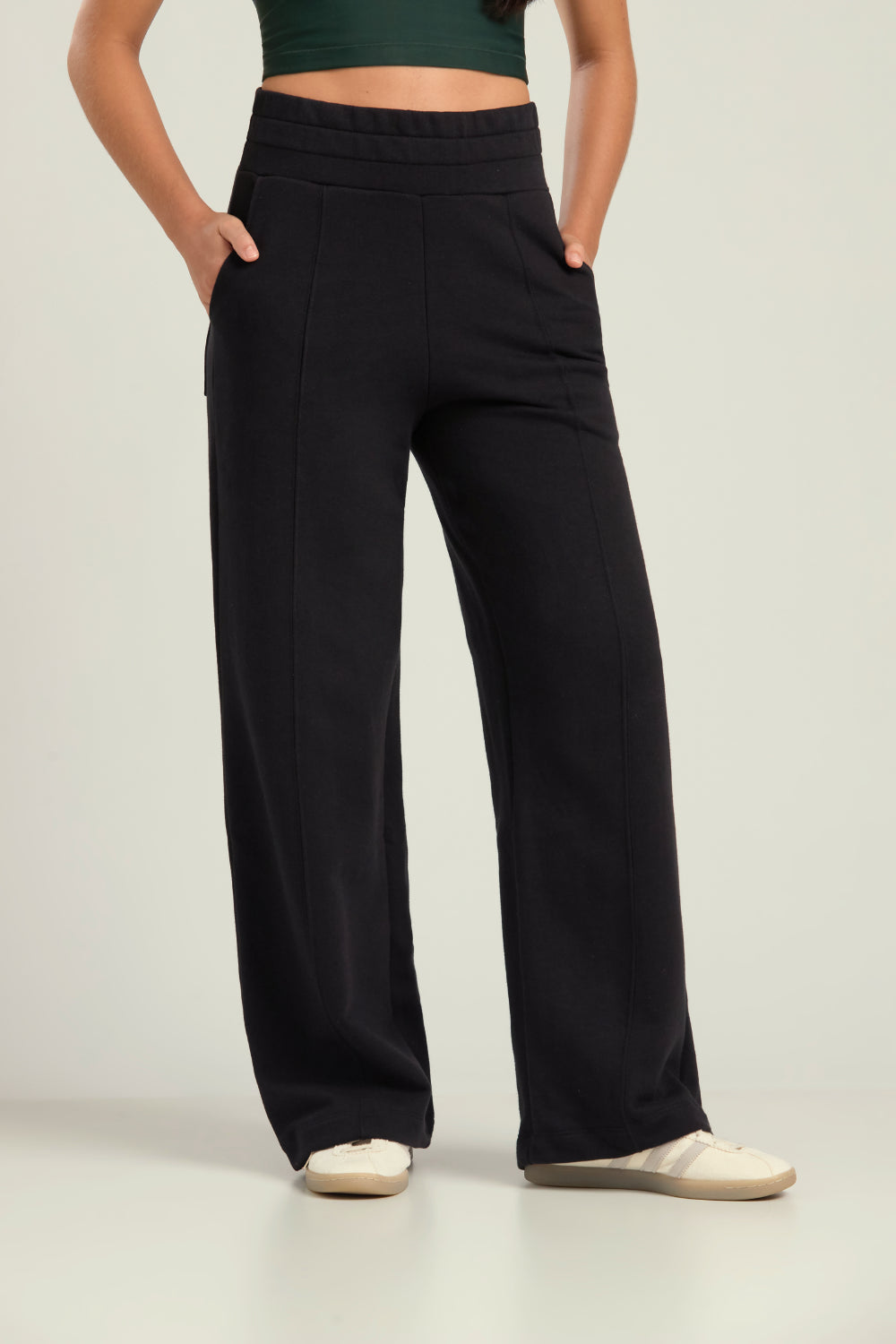 CALÇA MOLETOM WIDE BALANCE PRETO