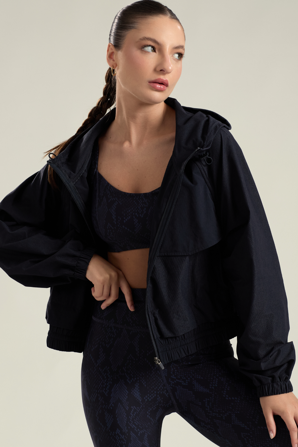 JAQUETA BOMBER OVERLAP AZUL MARINHO