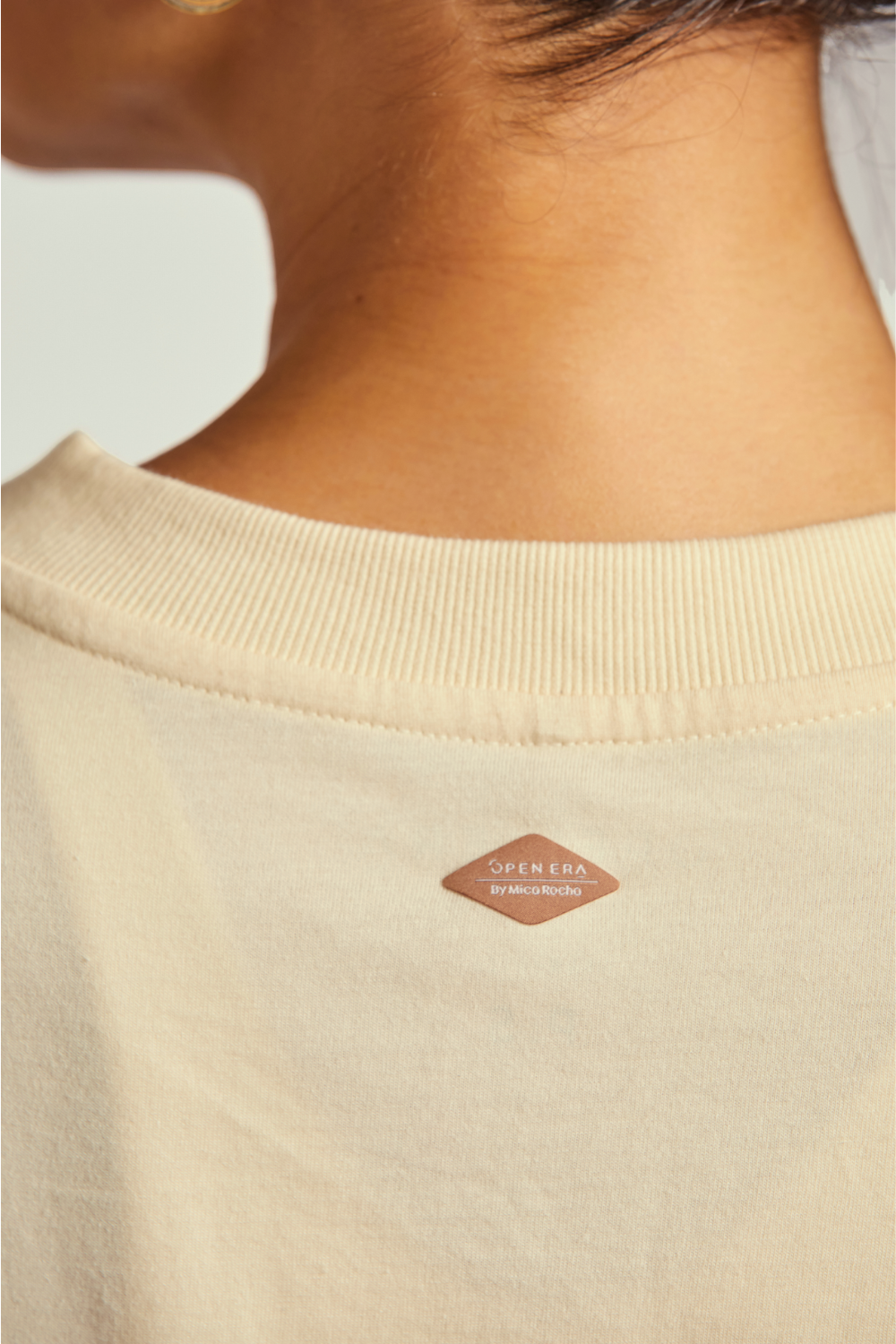 OFF WHITE